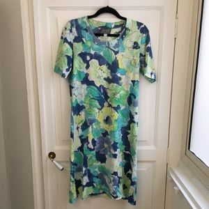 Casual Floral Dress fits like MEDIUM